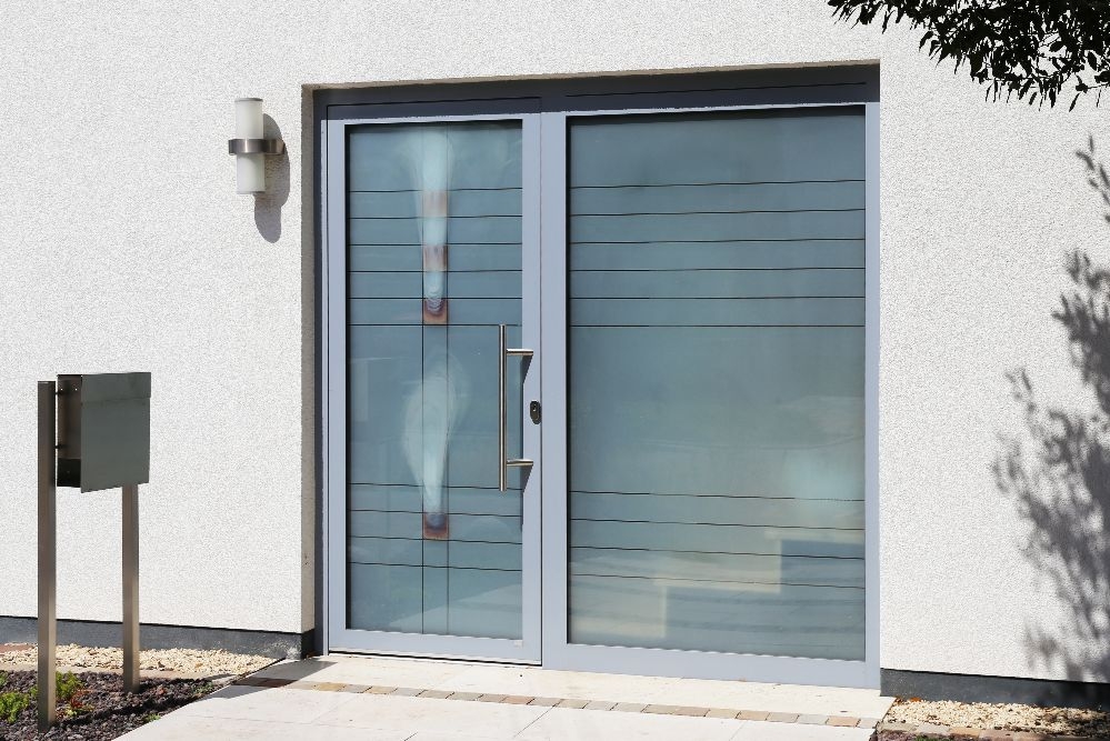 Aluminiumturen-aus-Polen-TUR-PLAST-Aluron-Hausturen-Fensterhersteller-Aubenturen-fur-Dortmund