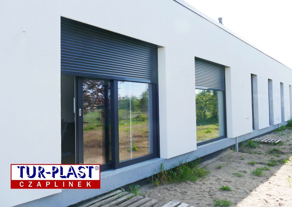 Fenster-aus-Polen-TUR-PLAST-Eckfenster-Fensterhersteller-Kunstofffenster-fur-Hanower-Bialogard-Terrassenturen-3