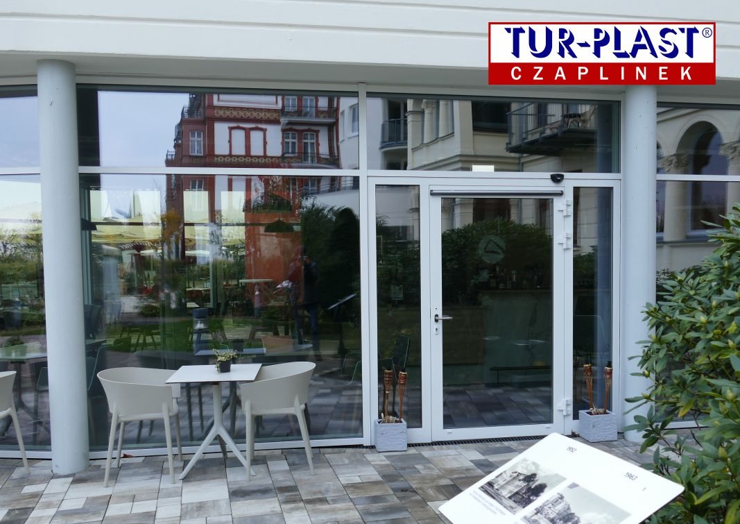 Fenster-Turen-Holet-AHLBECK-Tur-Plast-Fenster-aus-Polen-5